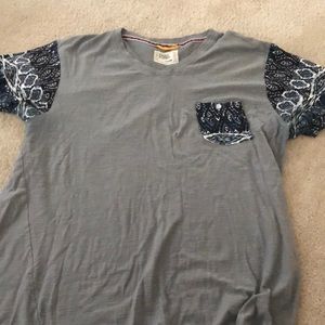 Free Planet V-neck shirt
